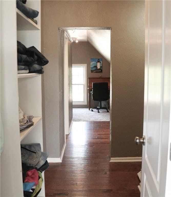 908 Hemlock Street — photo 16