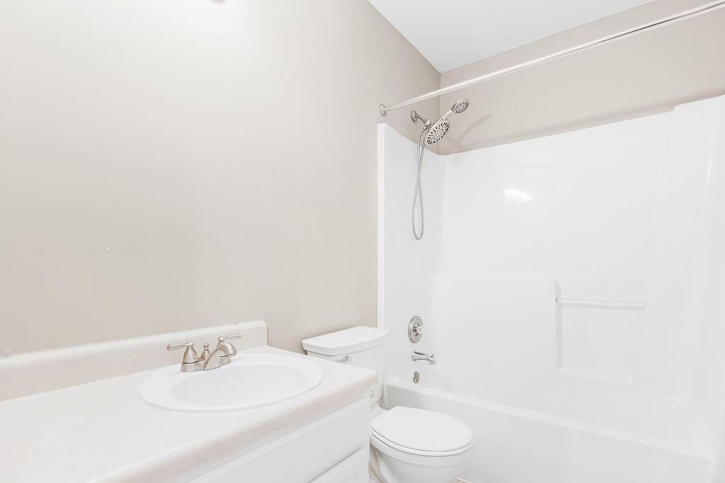 547 N MULBERRY Street — photo 21