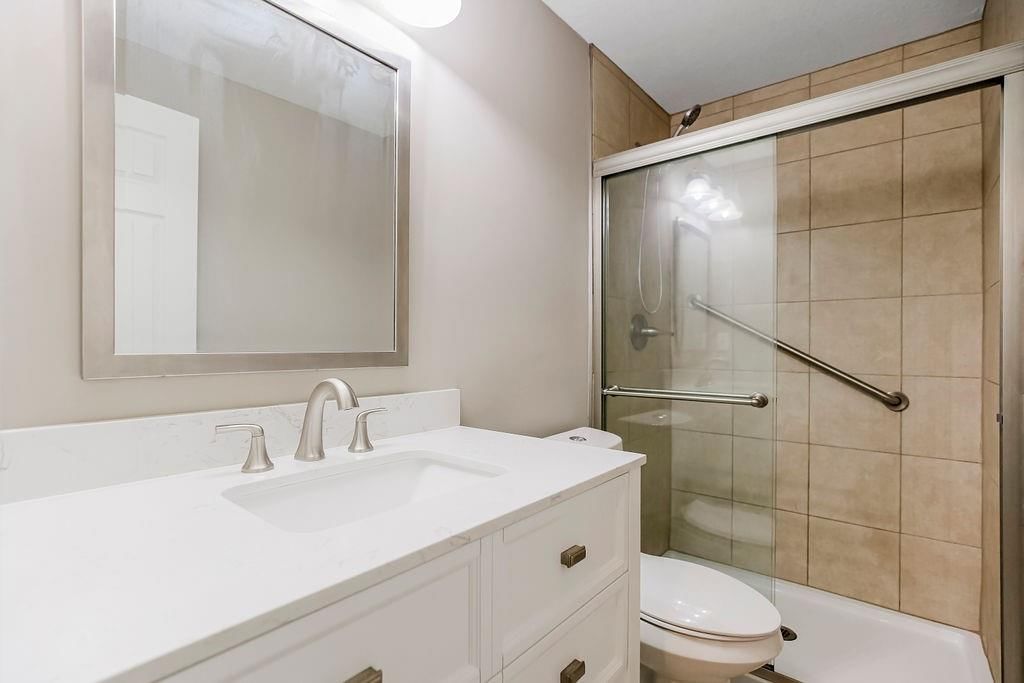 547 N MULBERRY Street — photo 24