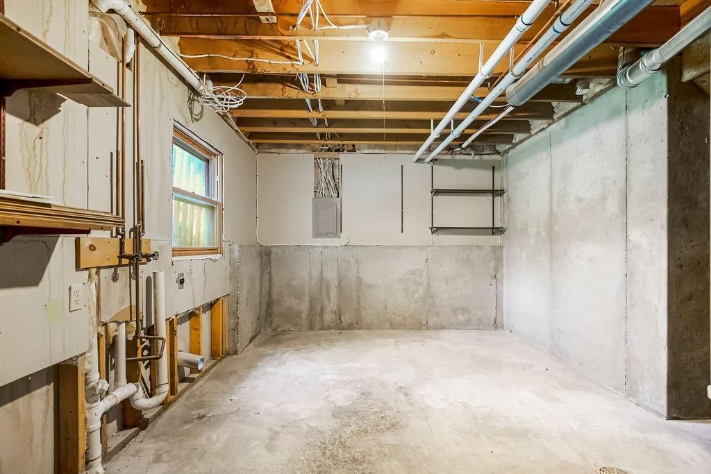 547 N MULBERRY Street — photo 26