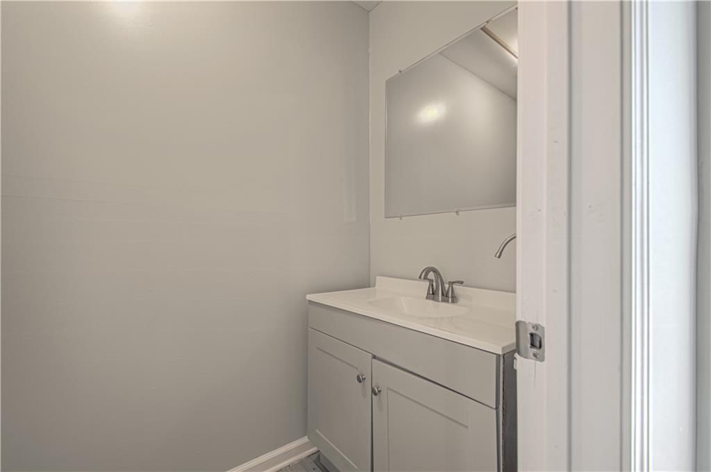 206 Bridgeport Drive — photo 21