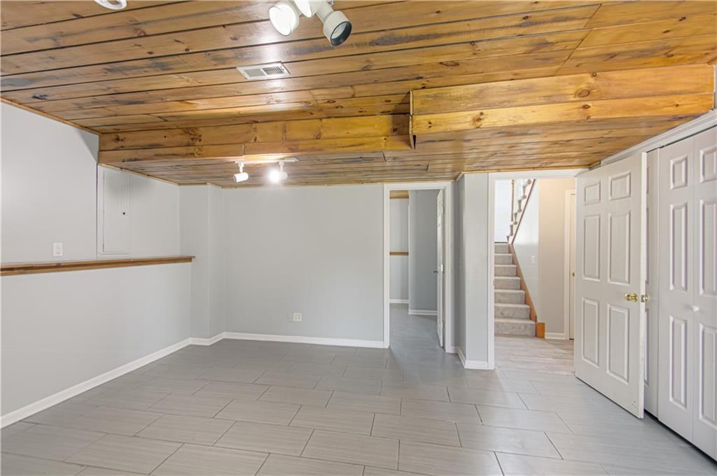 206 Bridgeport Drive — photo 25