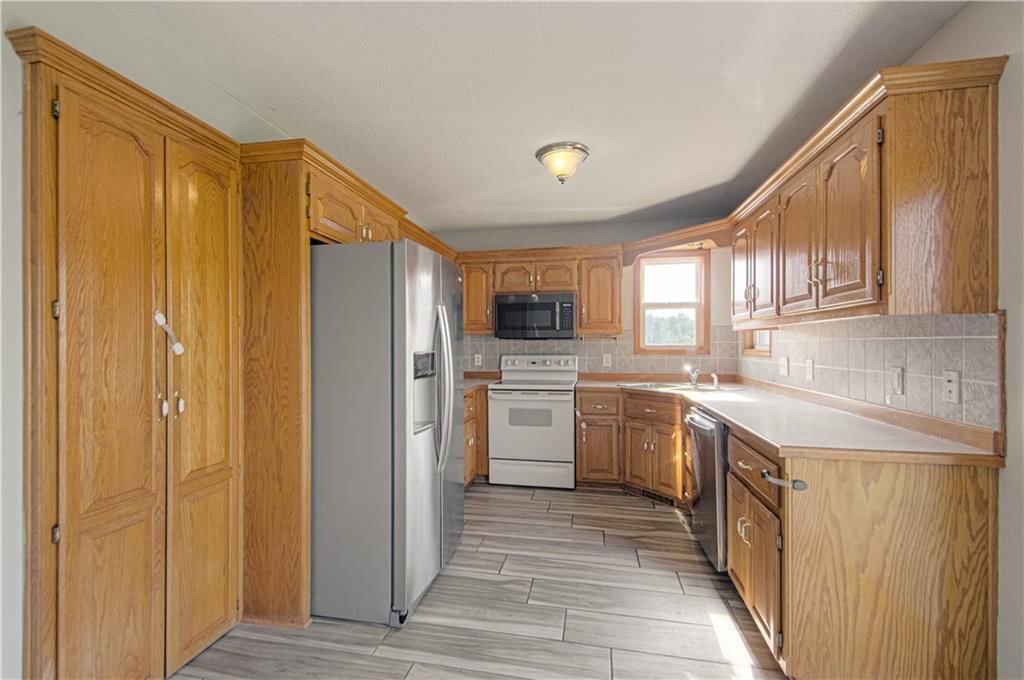206 Bridgeport Drive — photo 4