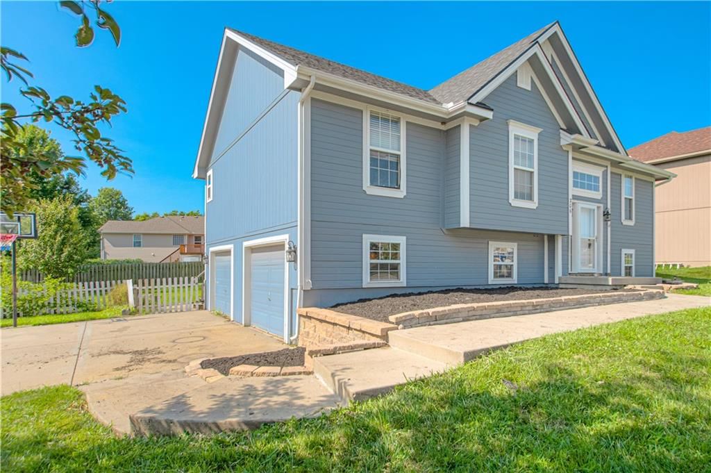 206 Bridgeport Drive — photo 32