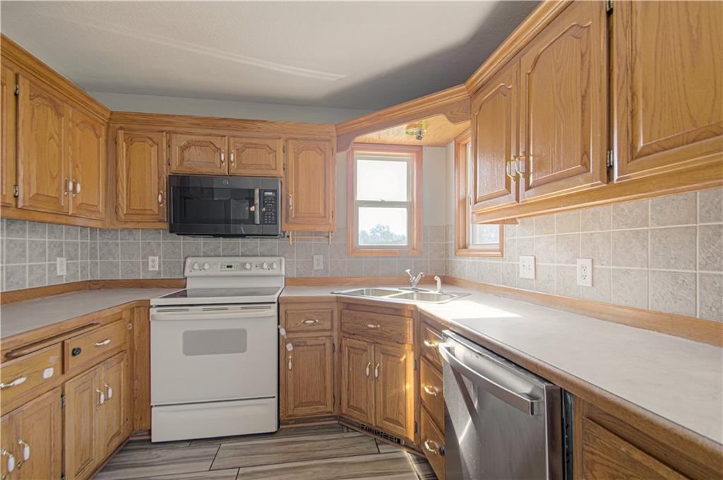 206 Bridgeport Drive — photo 5