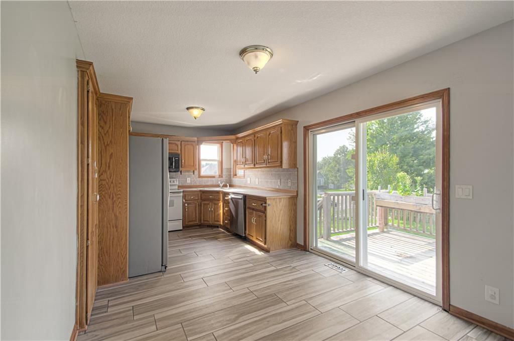 206 Bridgeport Drive — photo 7