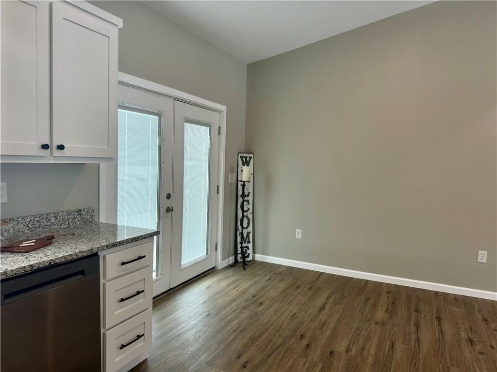112 N Central Street — photo 17