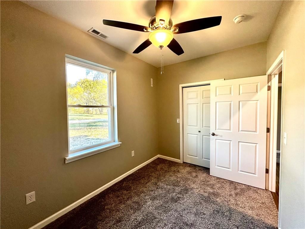 112 N Central Street — photo 31