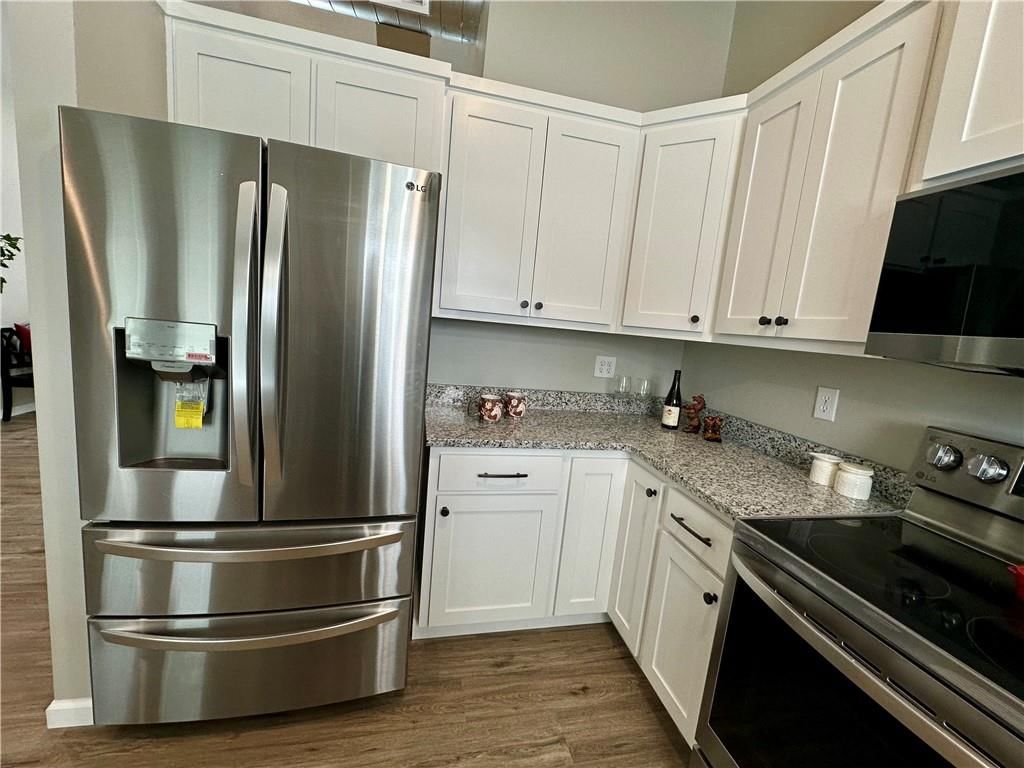 112 N Central Street — photo 10