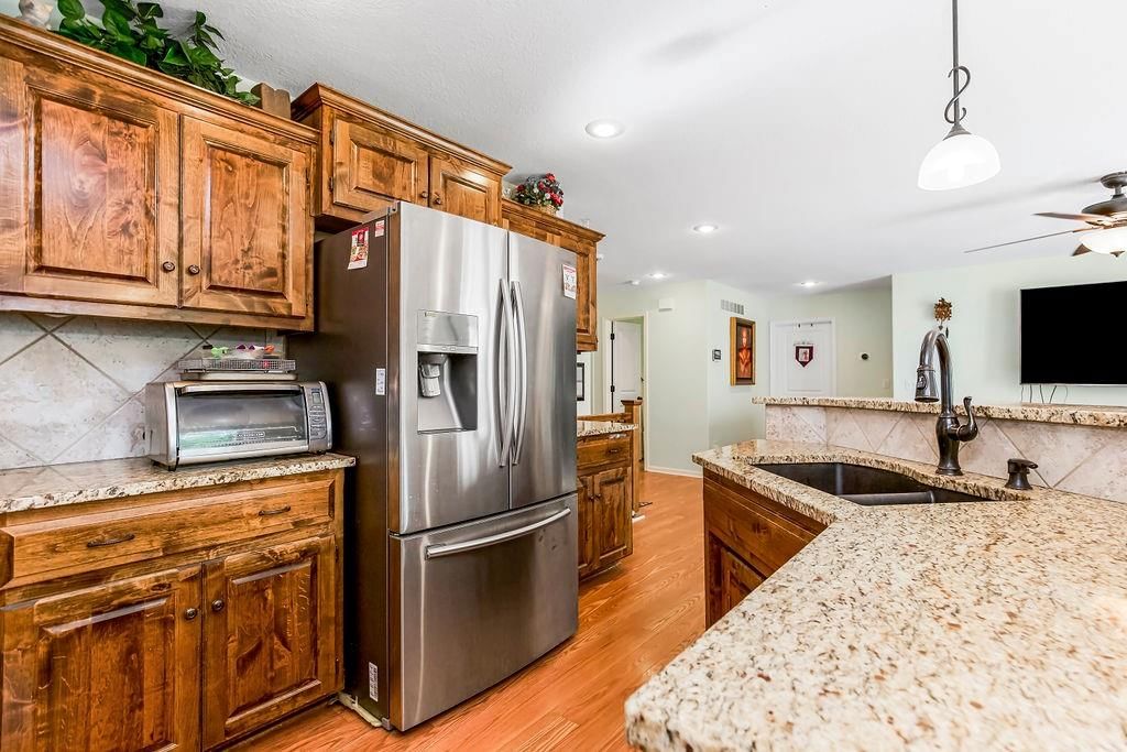 5027 N Wheeling Avenue — photo 5
