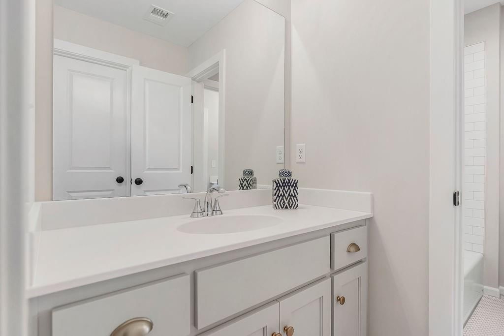 4104 W 158TH Street — photo 36