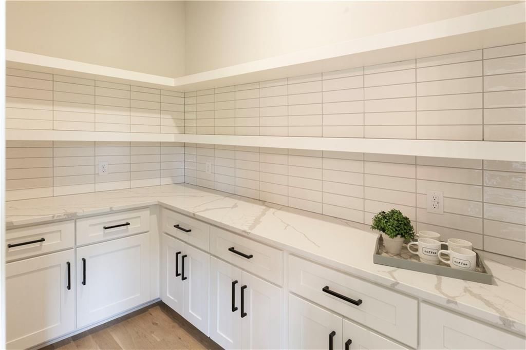 9817 Ingrid Street — photo 23