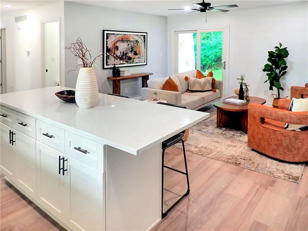 805 S Crisp Avenue — photo 8