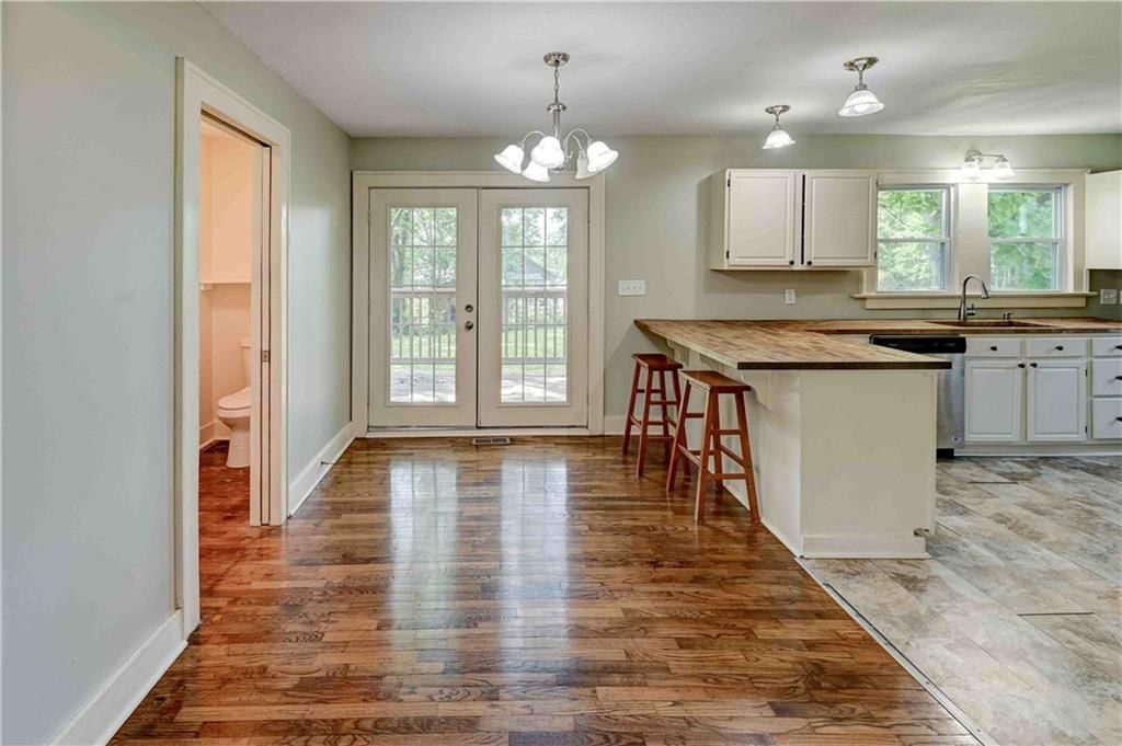 621 E Kansas Avenue — photo 12