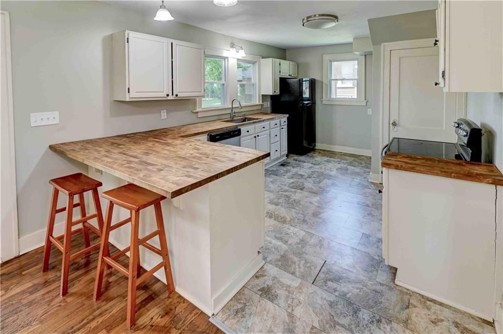 621 E Kansas Avenue — photo 14