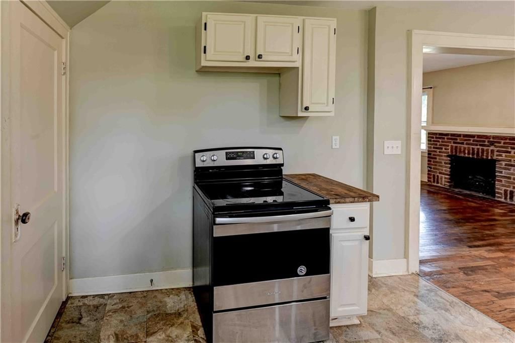 621 E Kansas Avenue — photo 18