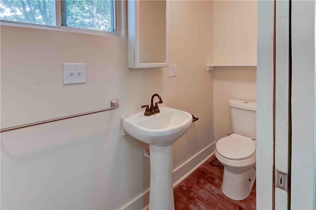 621 E Kansas Avenue — photo 21