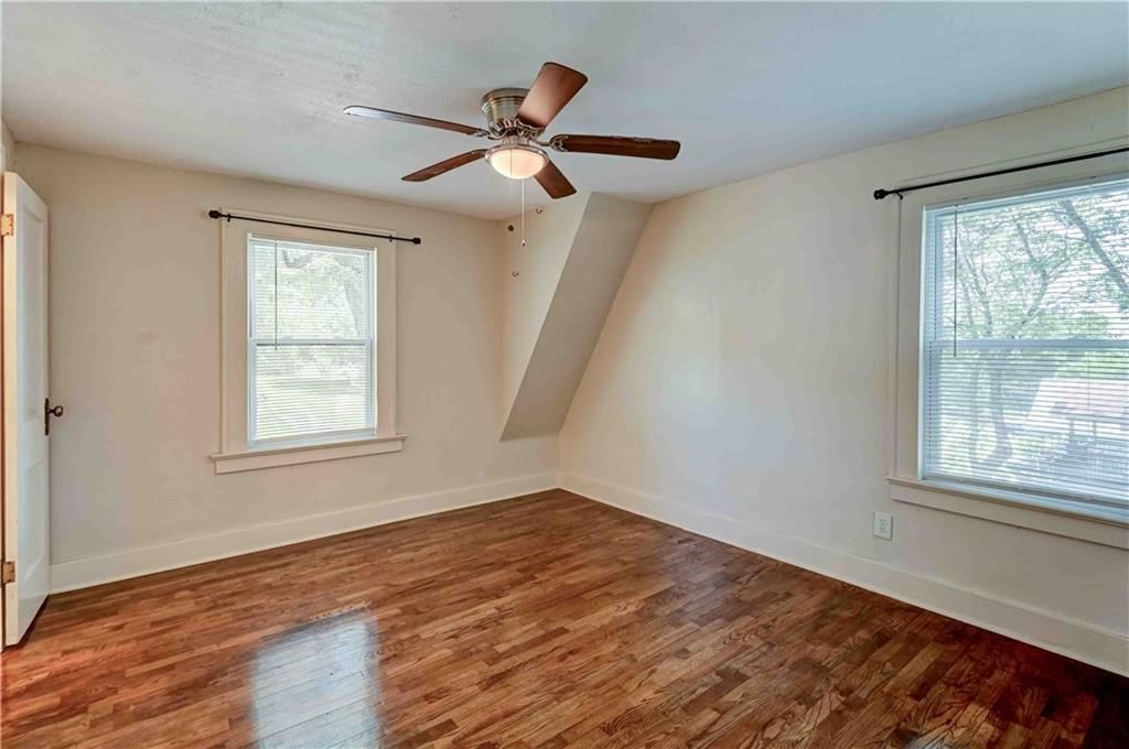 621 E Kansas Avenue — photo 35