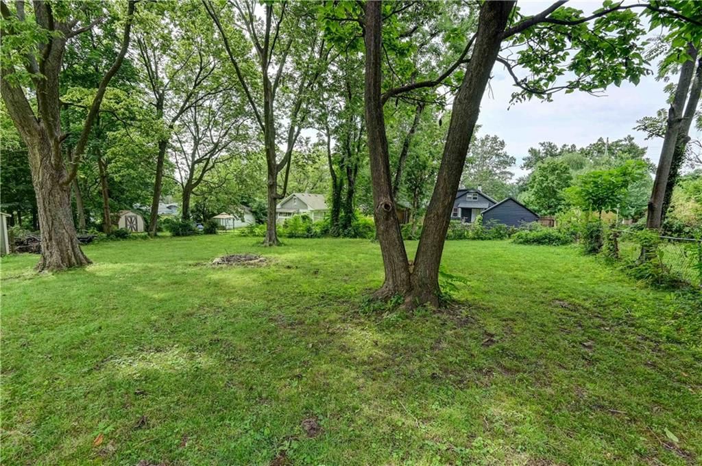 621 E Kansas Avenue — photo 46