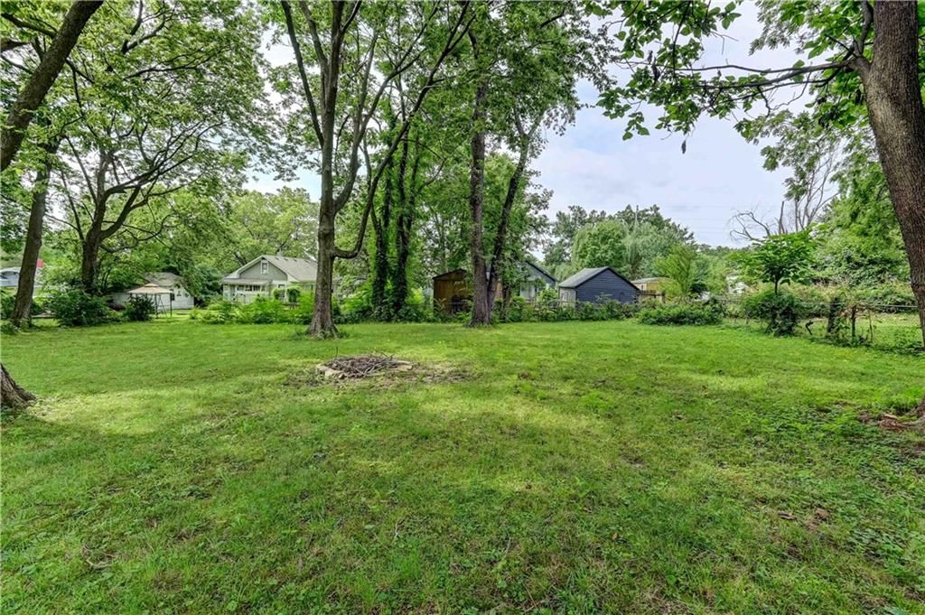 621 E Kansas Avenue — photo 48