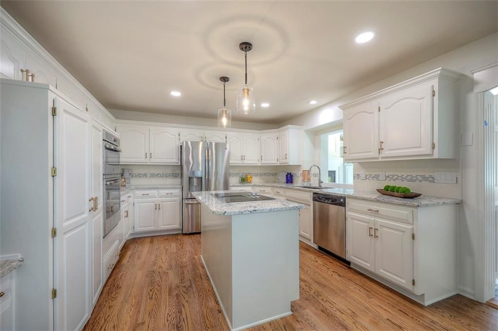 10915 W 177th Terrace — photo 30