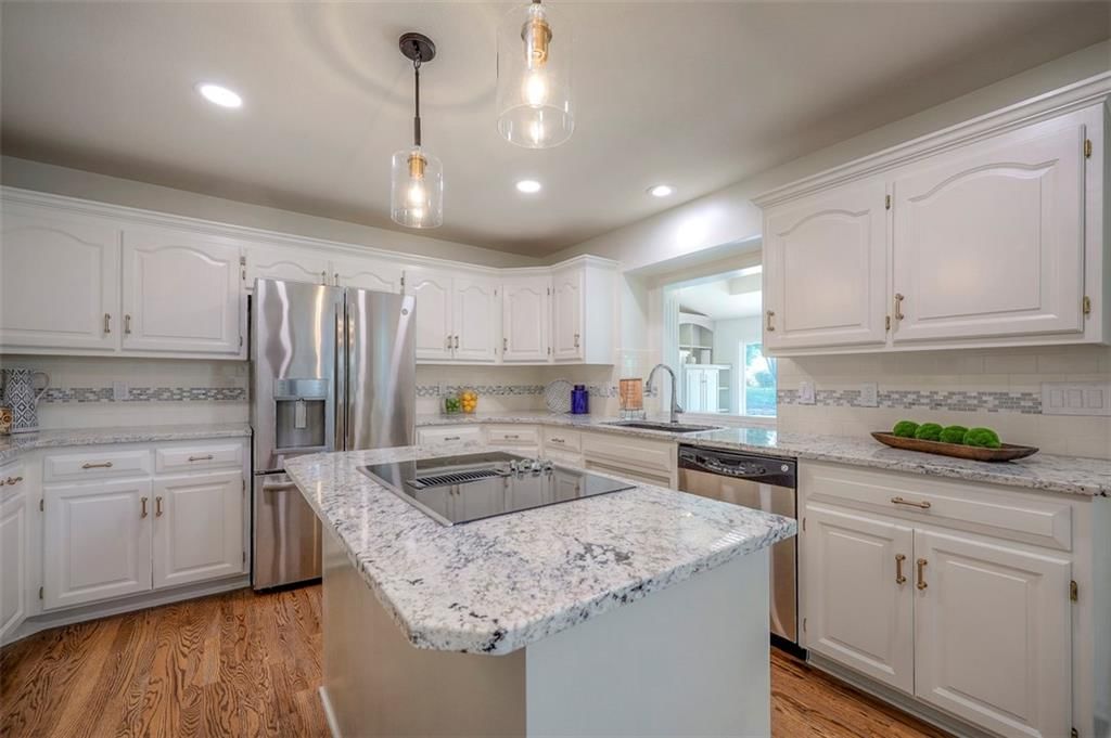 10915 W 177th Terrace — photo 31