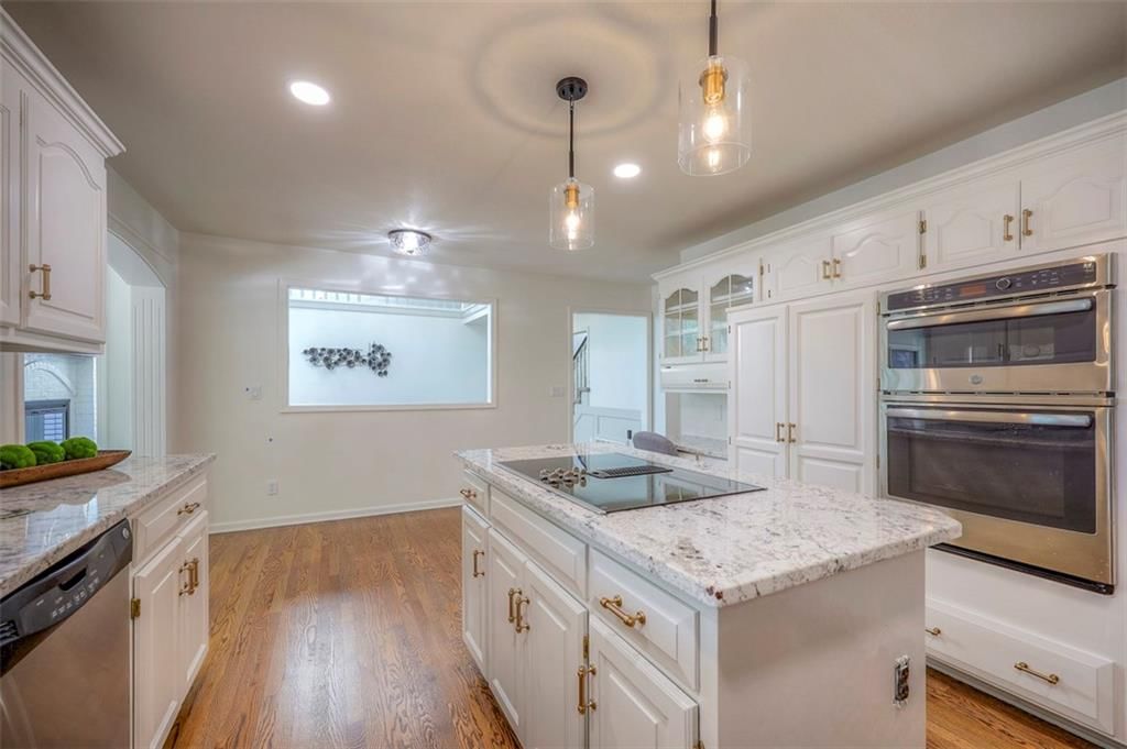 10915 W 177th Terrace — photo 35