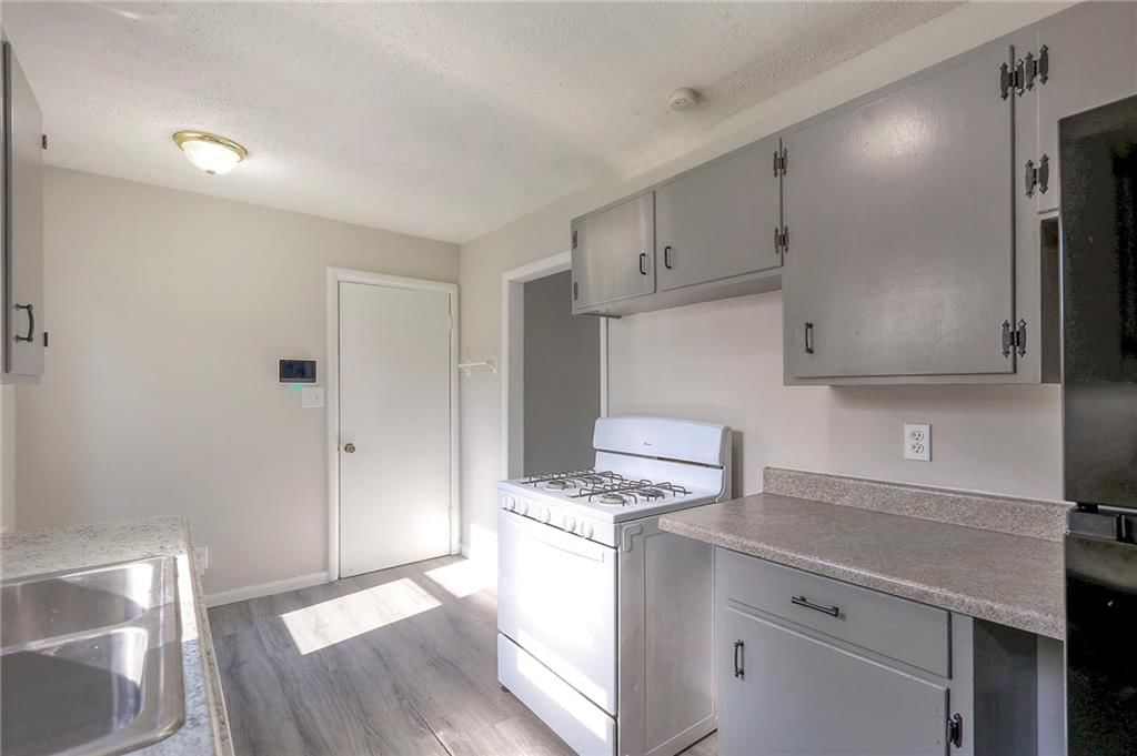 3813 S Main Street — photo 10