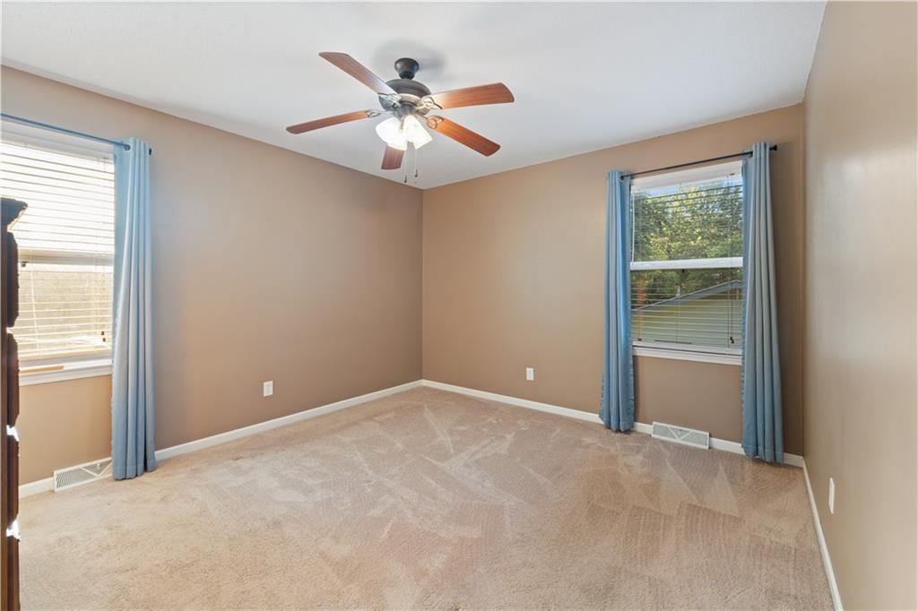 1602 S King Avenue — photo 13