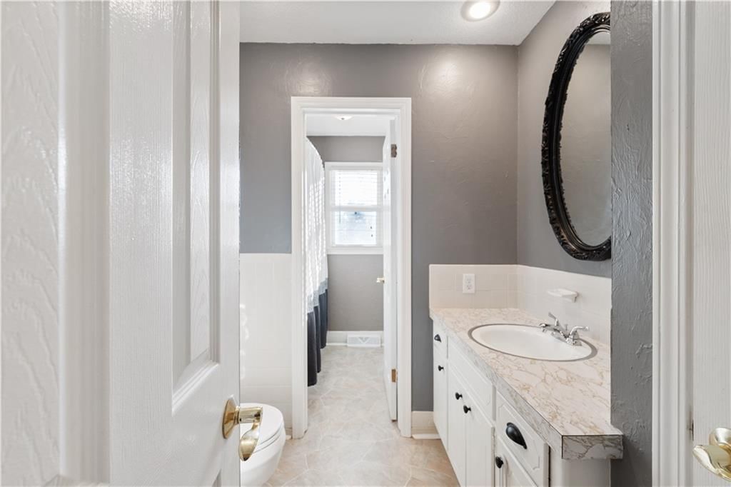 1602 S King Avenue — photo 17
