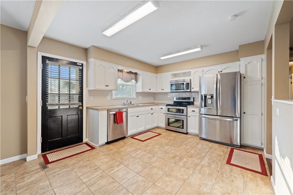 1602 S King Avenue — photo 10