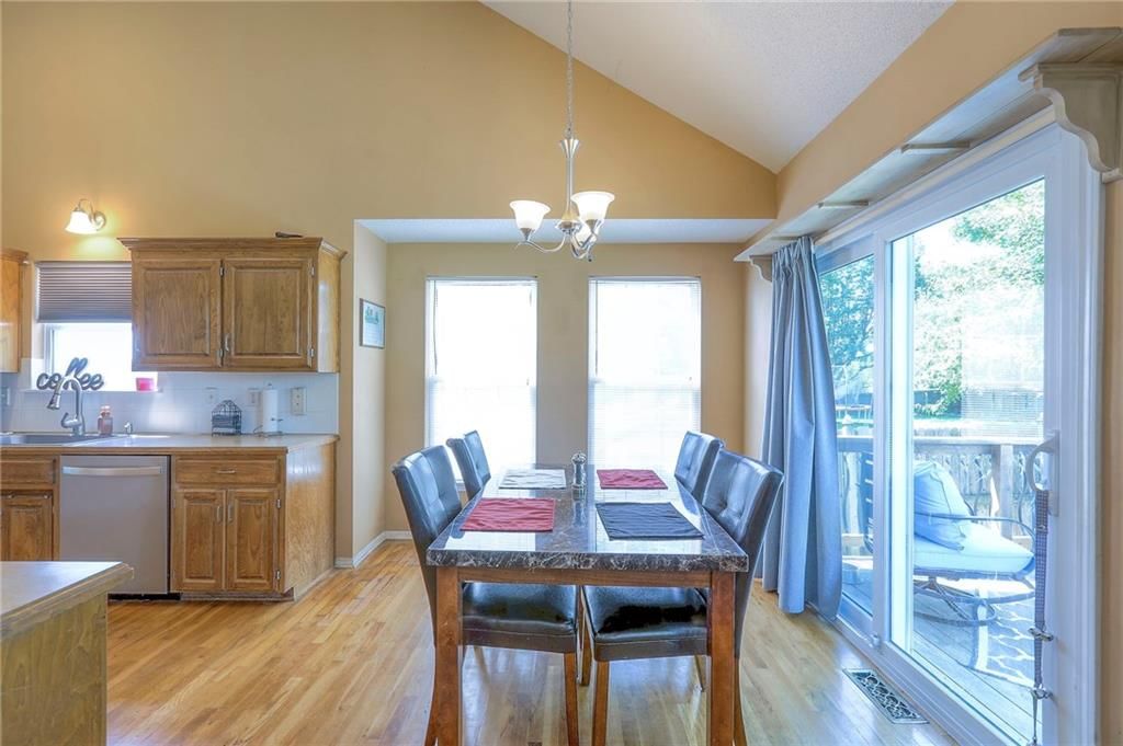 2319 NE Maybrook Drive — photo 12
