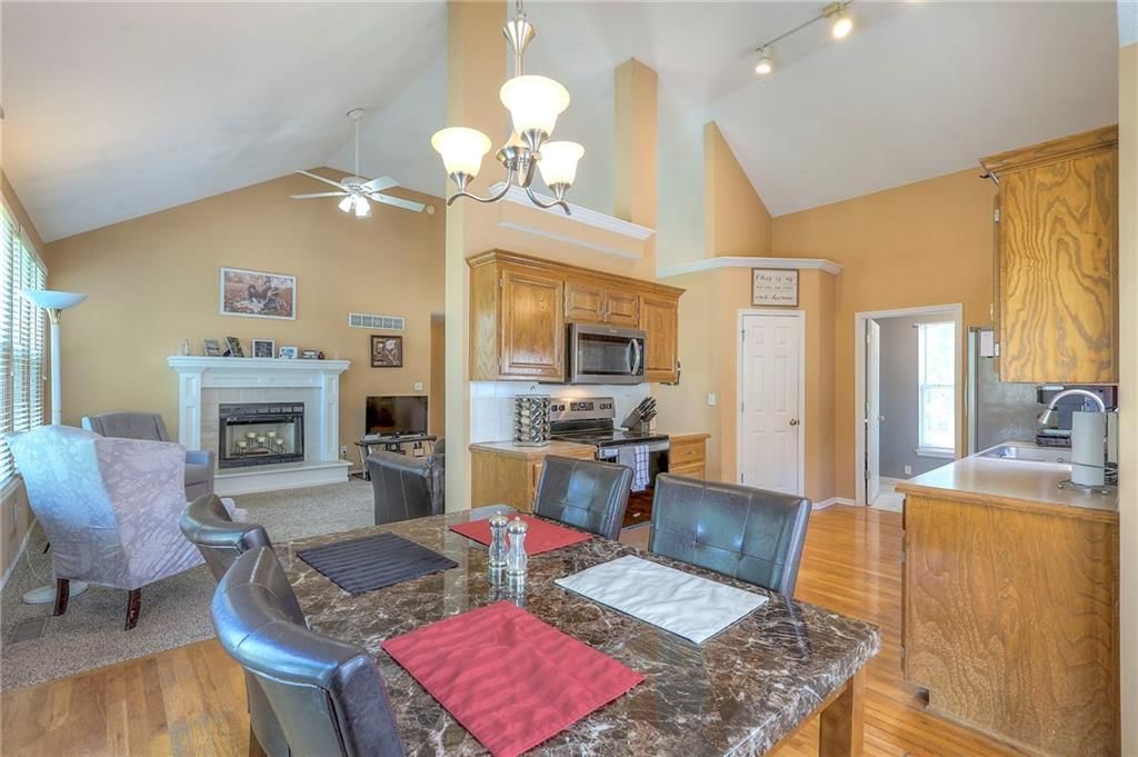 2319 NE Maybrook Drive — photo 14