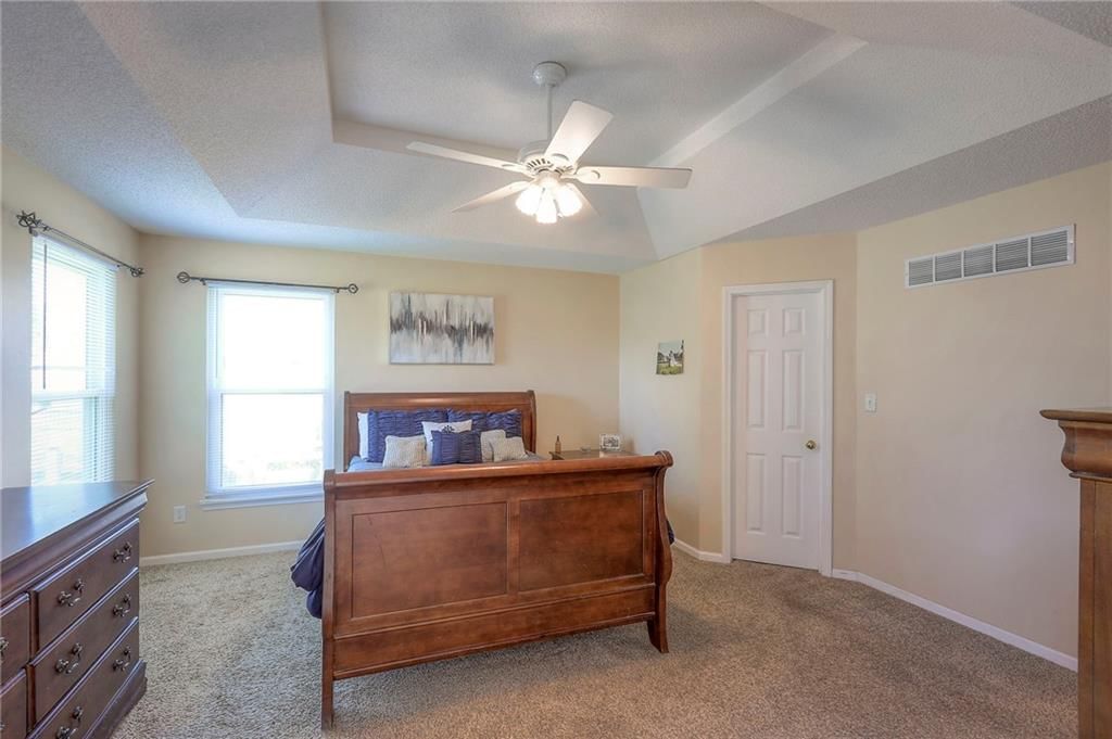 2319 NE Maybrook Drive — photo 17