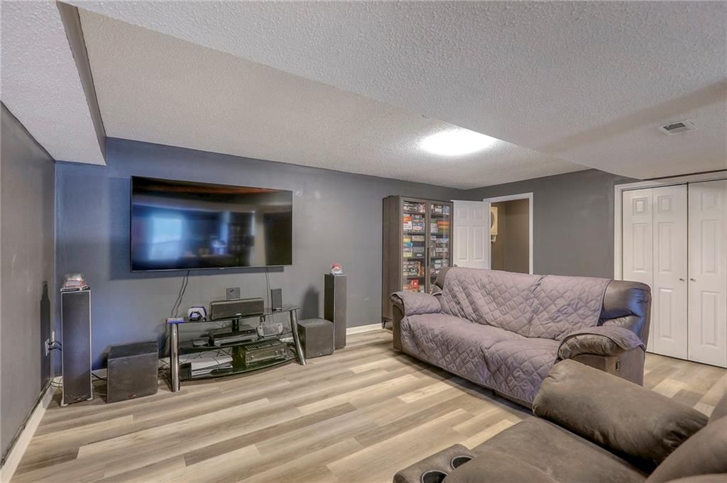 2319 NE Maybrook Drive — photo 27