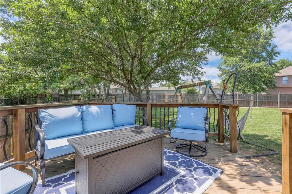 2319 NE Maybrook Drive — photo 36