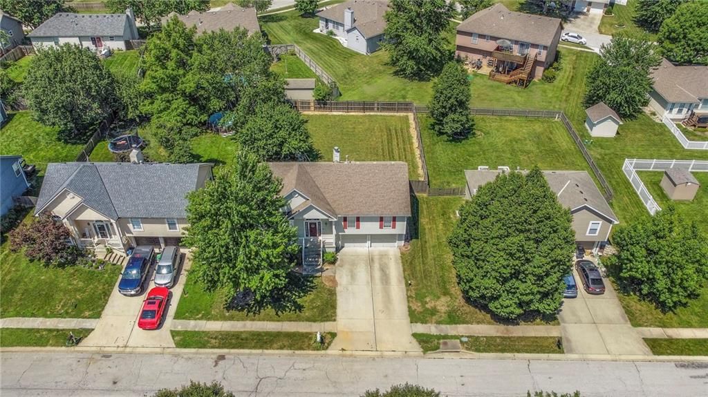 2319 NE Maybrook Drive — photo 42