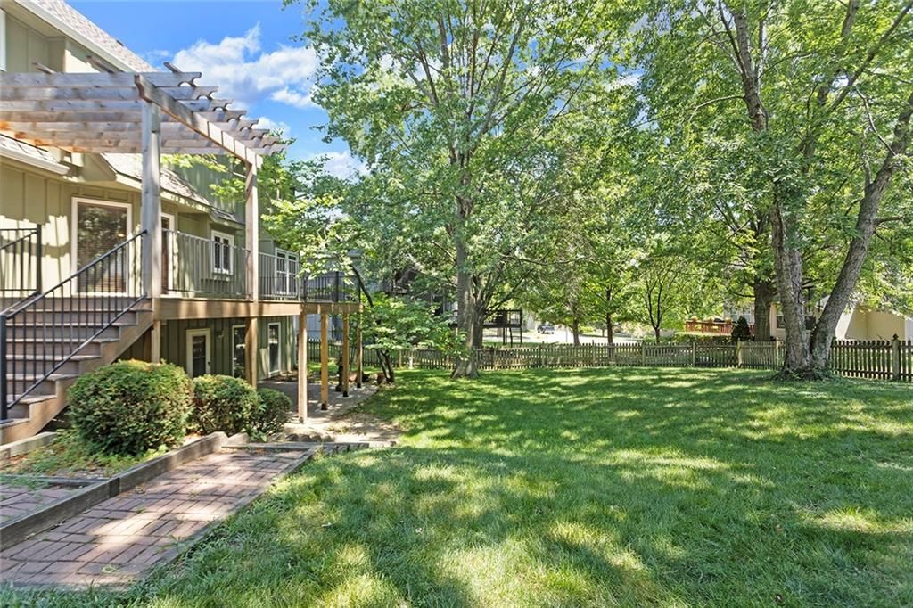 1607 Wynbrick Drive — photo 28