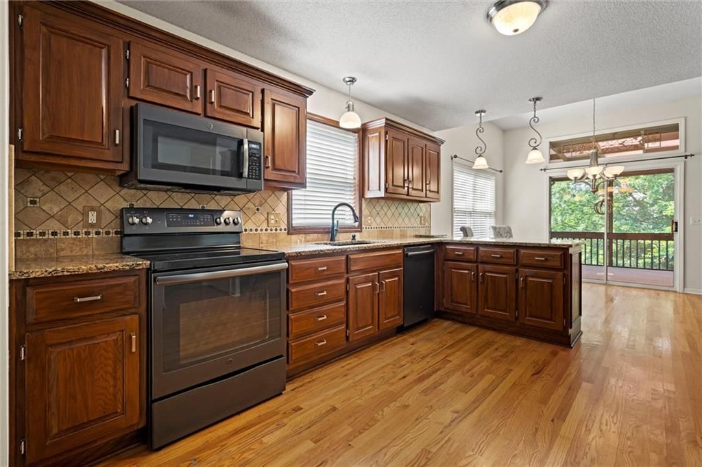1041 SW Sunflower Drive — photo 11