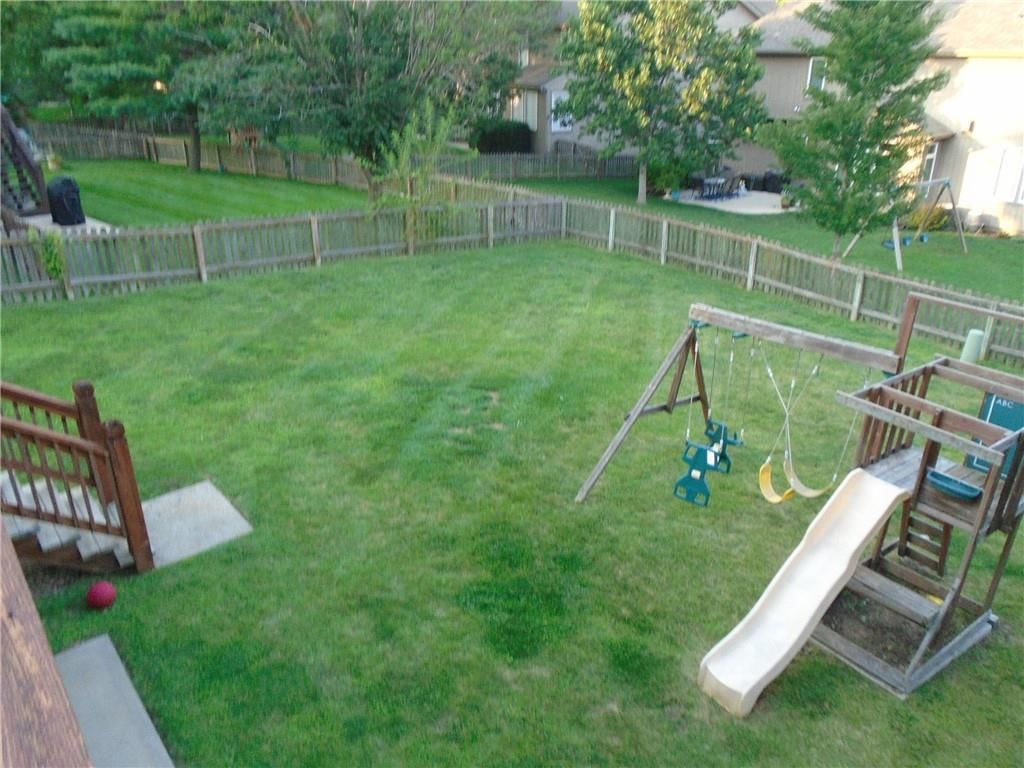 15833 ROSEWOOD Street — photo 41