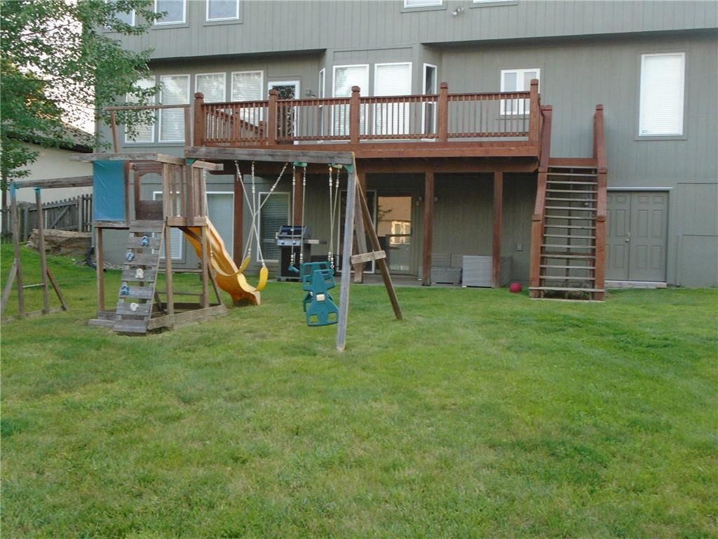 15833 ROSEWOOD Street — photo 42