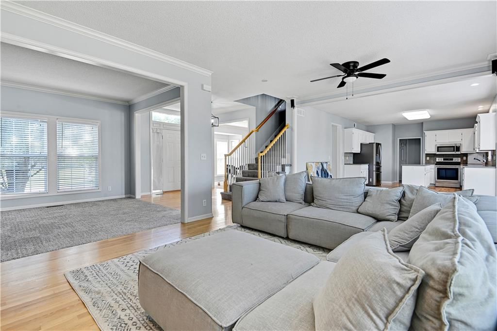 15833 ROSEWOOD Street — photo 6