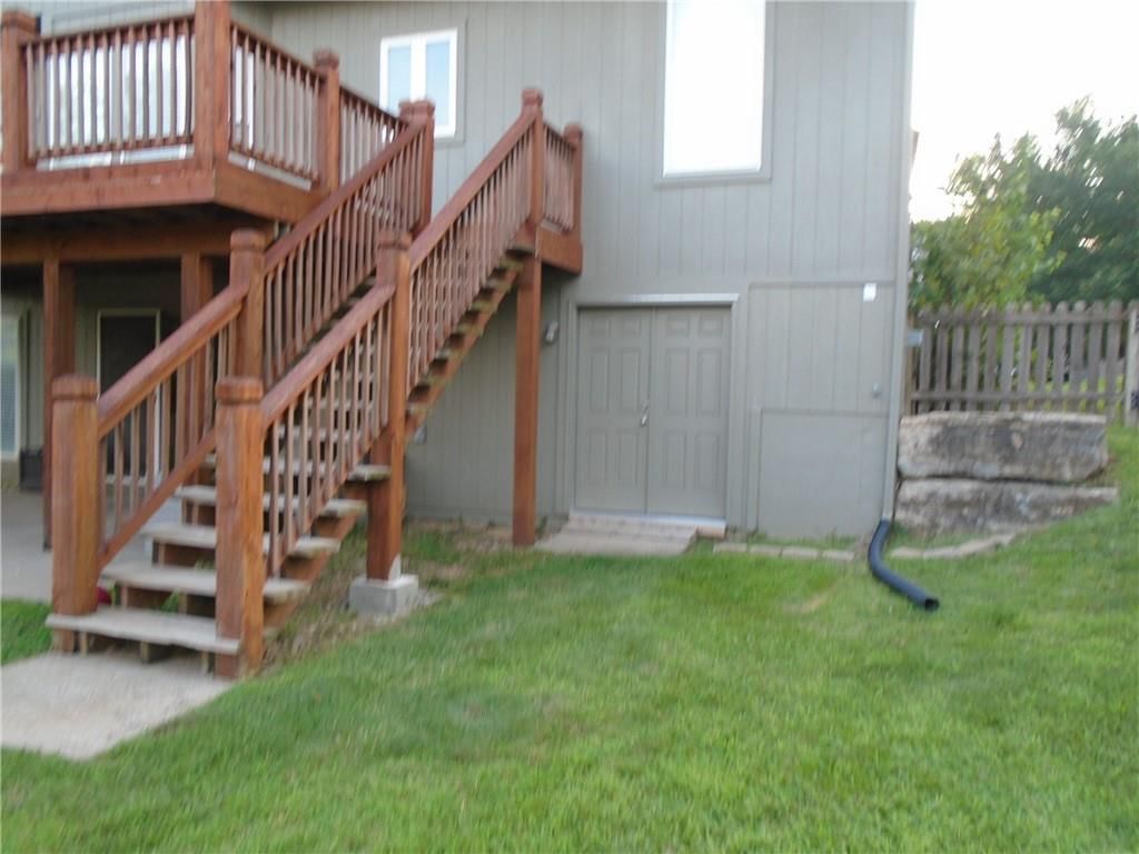 15833 ROSEWOOD Street — photo 51