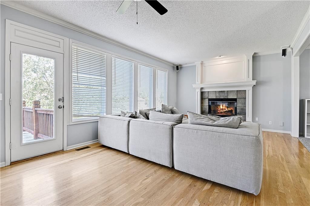 15833 ROSEWOOD Street — photo 8