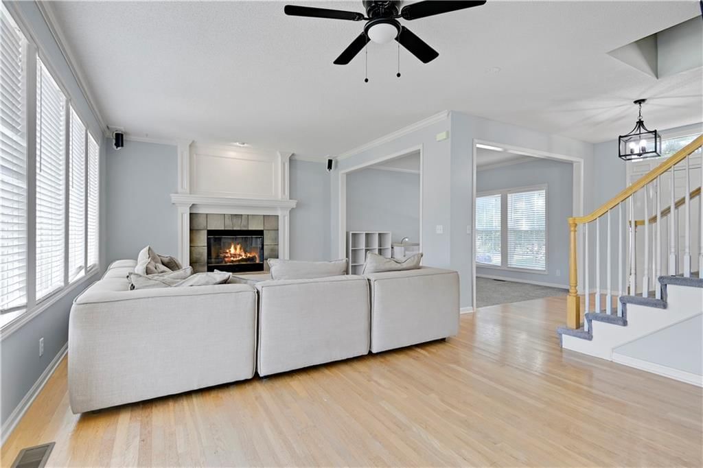 15833 ROSEWOOD Street — photo 9