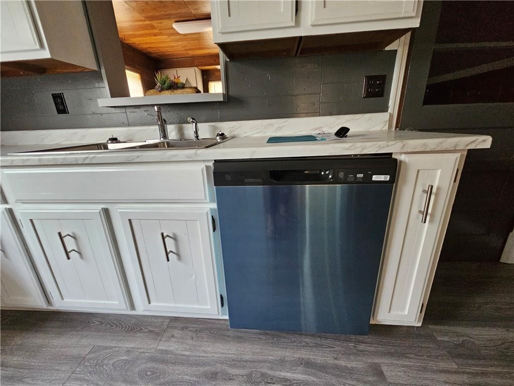 102 N Cherokee Street — photo 11
