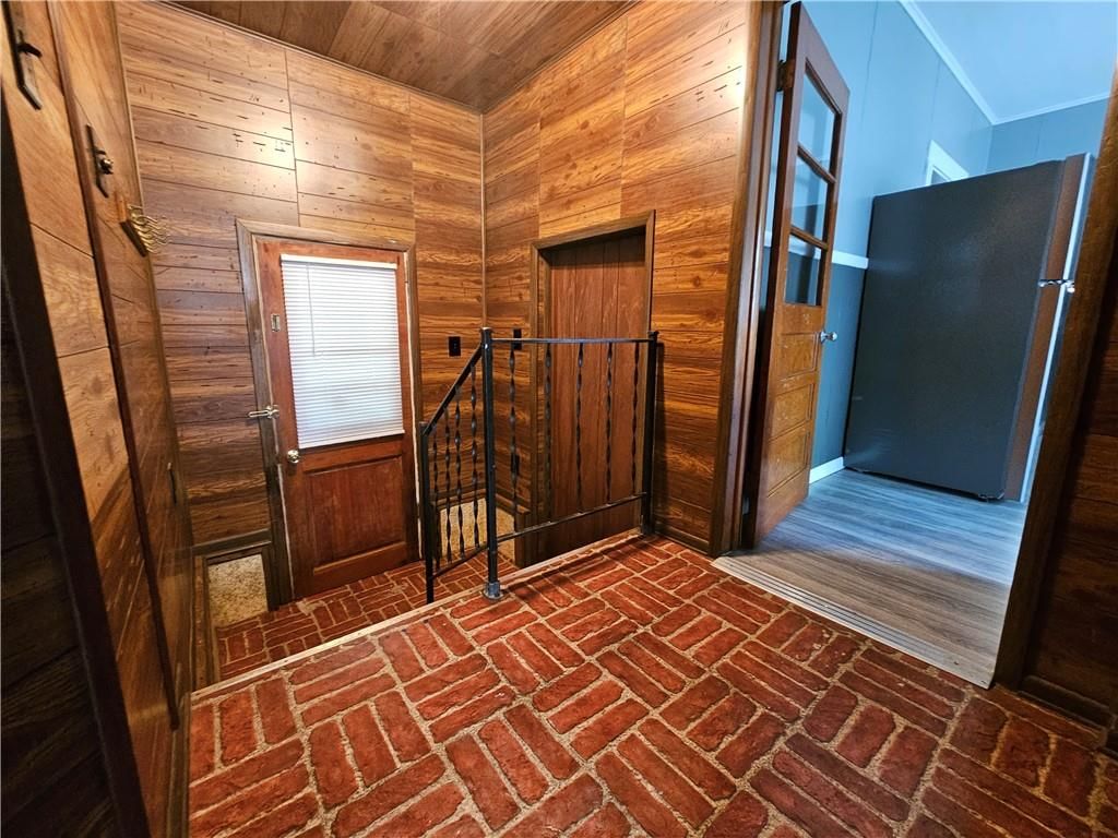 102 N Cherokee Street — photo 16