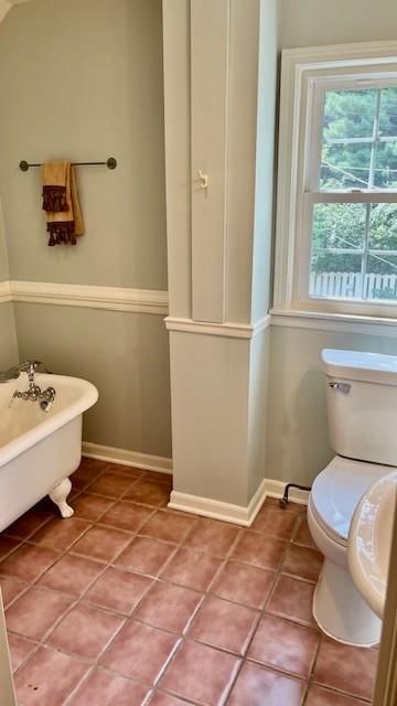 2722 Douglas Street — photo 15