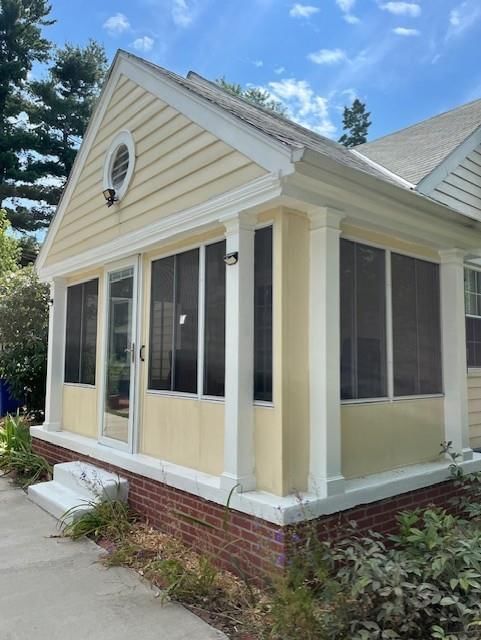 2722 Douglas Street — photo 21