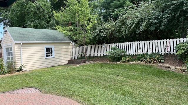 2722 Douglas Street — photo 24